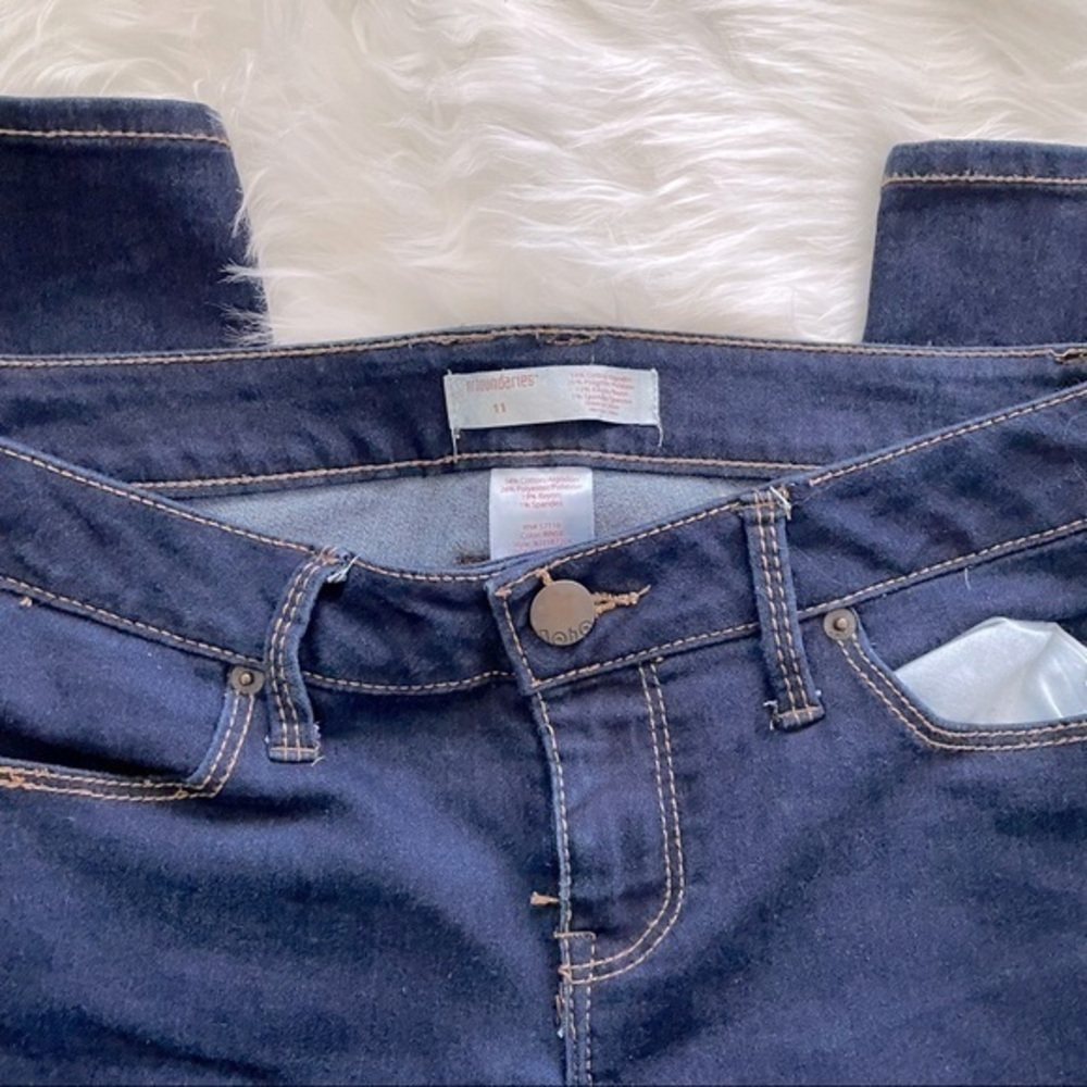 No Boundaries Blue Jeans - Picture 5 of 8